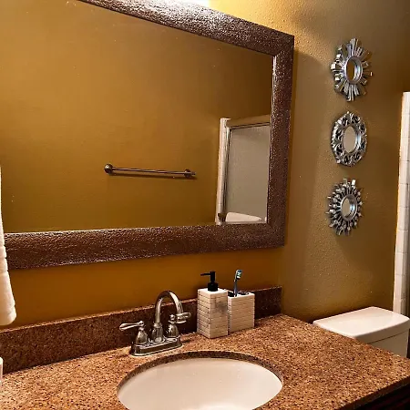 Spotless Guest Room With Shared Bathroom Orlando Exterior photo